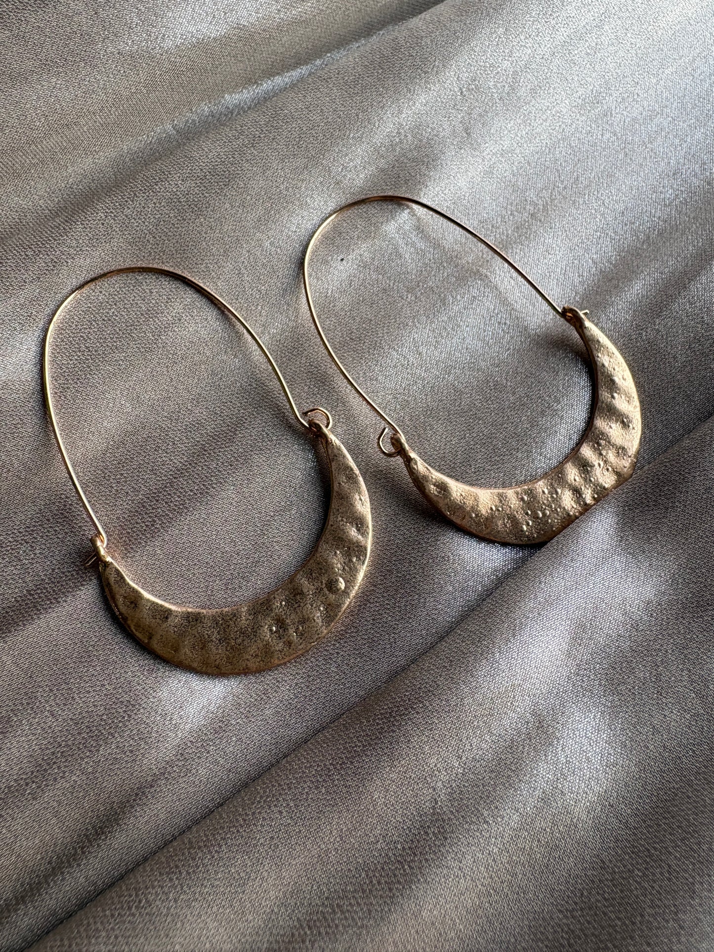 Vintage Hammered Gold Hoop Earrings
