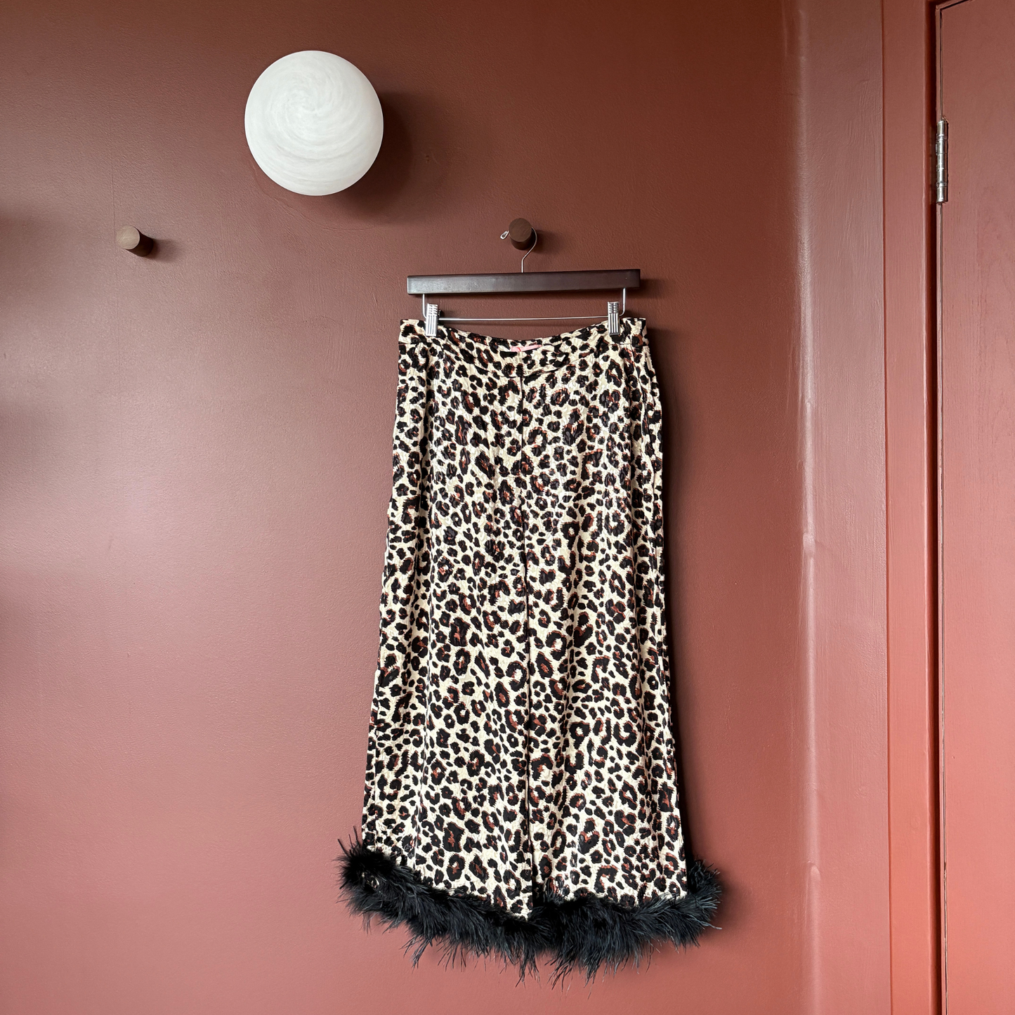 KITRI Animal Print Feather Edge Trousers