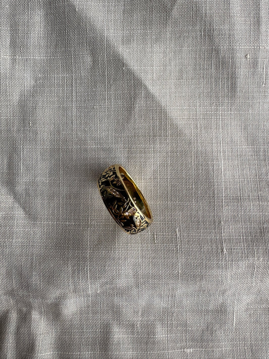 Vintage Ornate Gold Band Ring