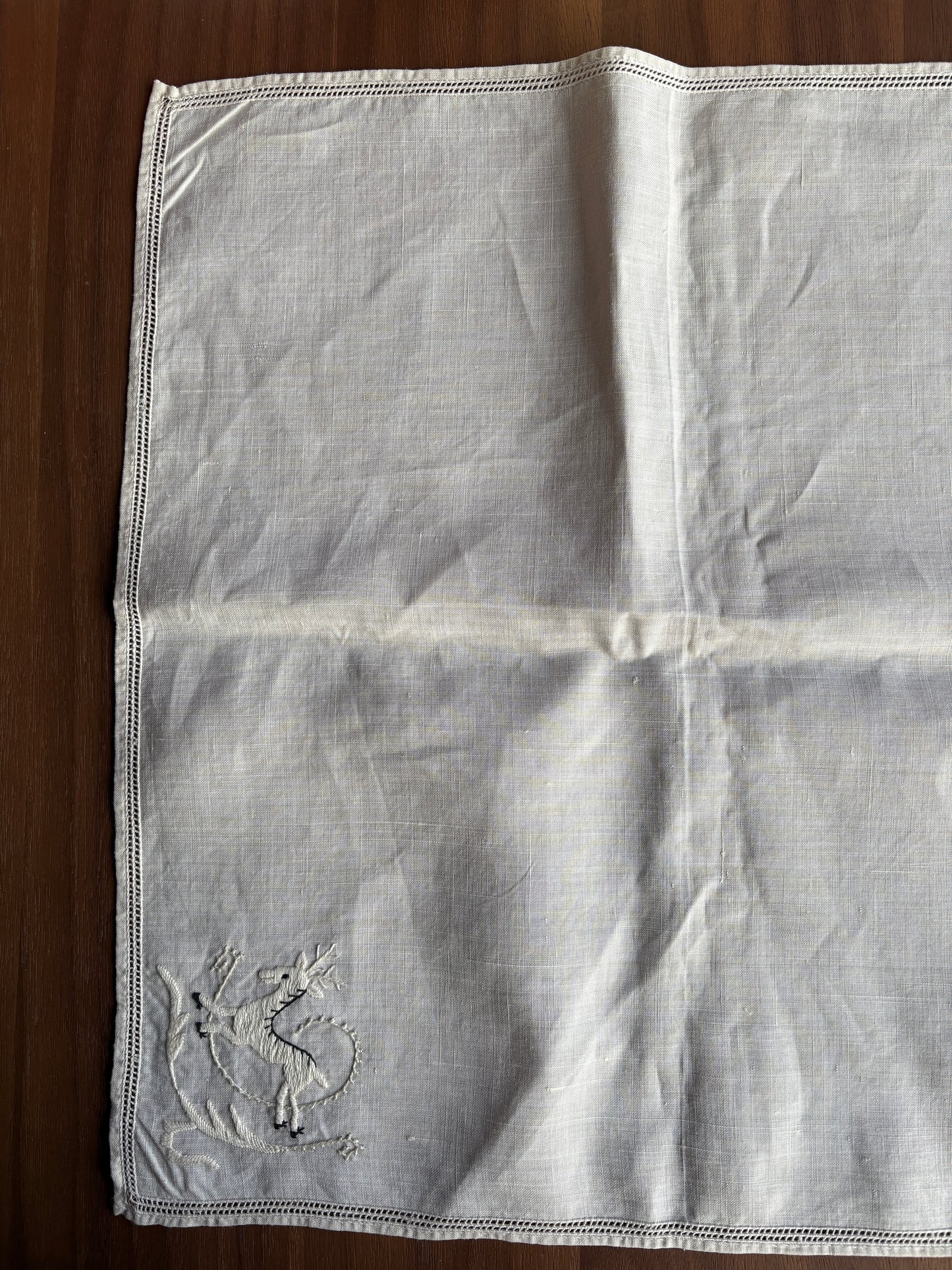 Vintage White Festive Embroidered Linen Napkins - set of 8