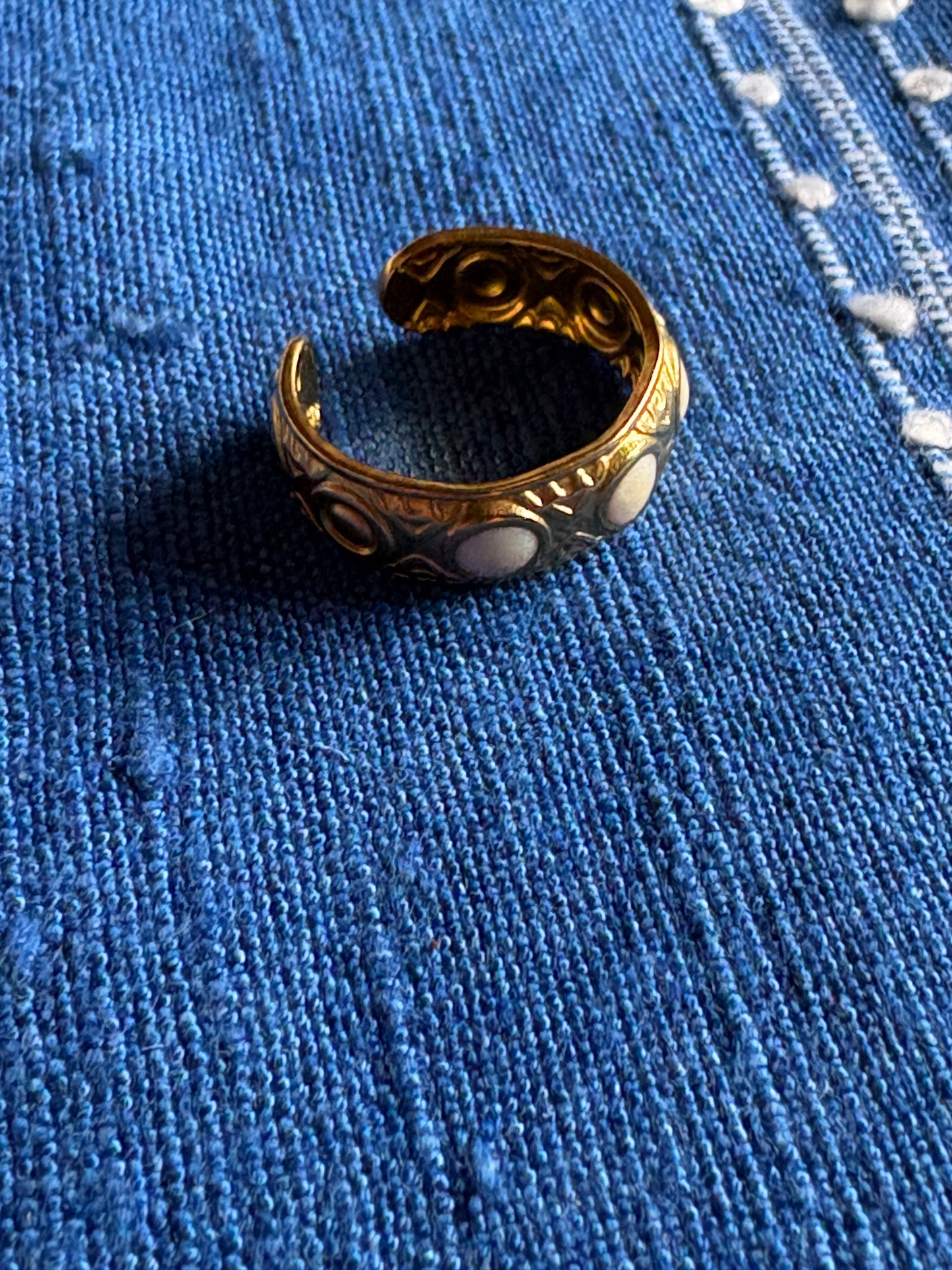 Vintage Gold Ring Opal Stones