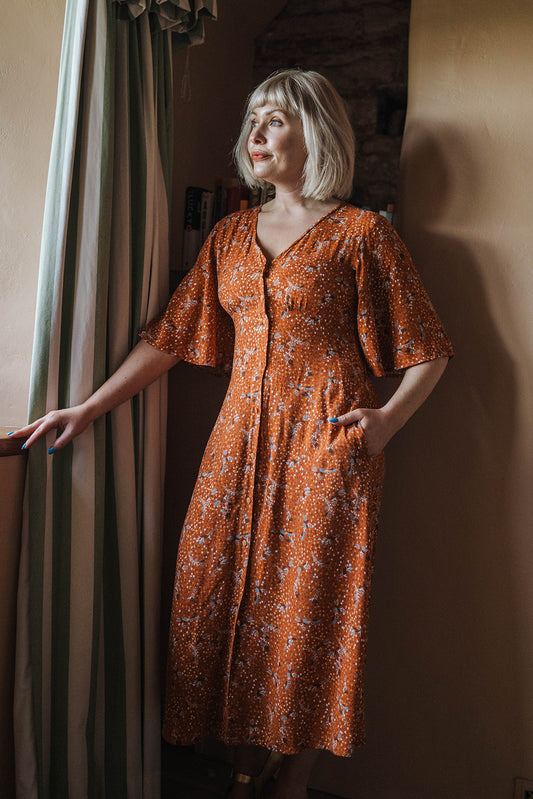 Off-On Clothing 70s Rust Angel Sleeve Dress worn on model 